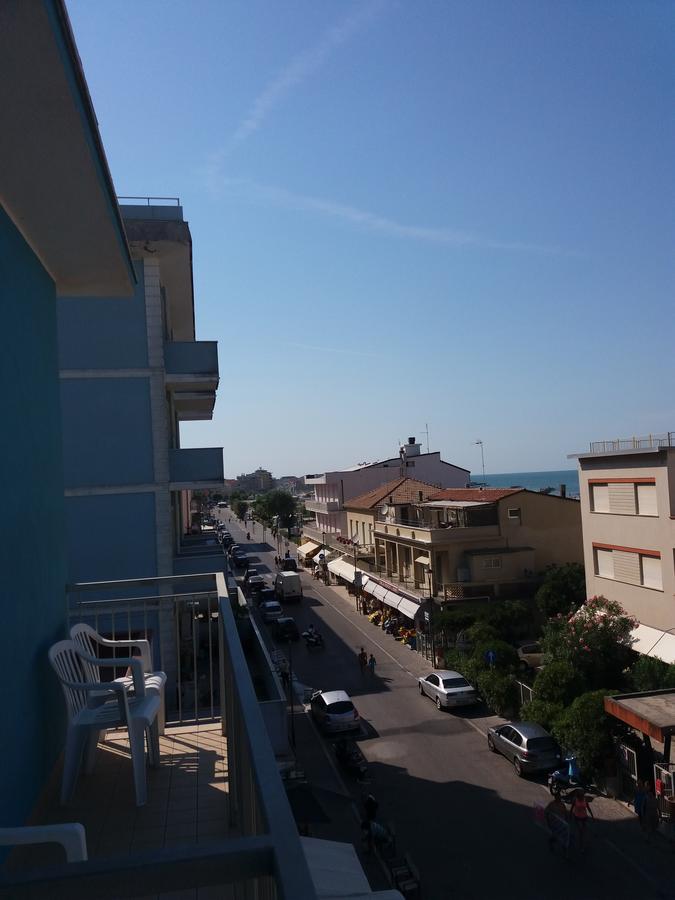 Hotel Felicity Rimini Exterior photo